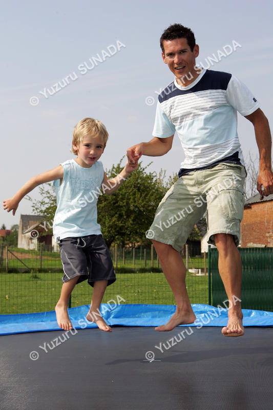 Trampoline001p.jpg